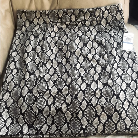 NWTS Michael Kors python print pencil skirt size XXL - Picture 3 of 5